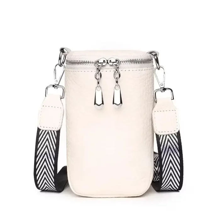 mini sac bandoulière rond couleur crème sur fond blanc