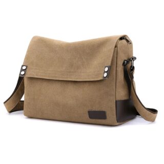 sac besace bandoulière en toile canvas pour homme sur fond blanc